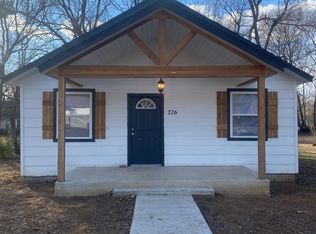 226 N Division St, Coweta, OK 74429