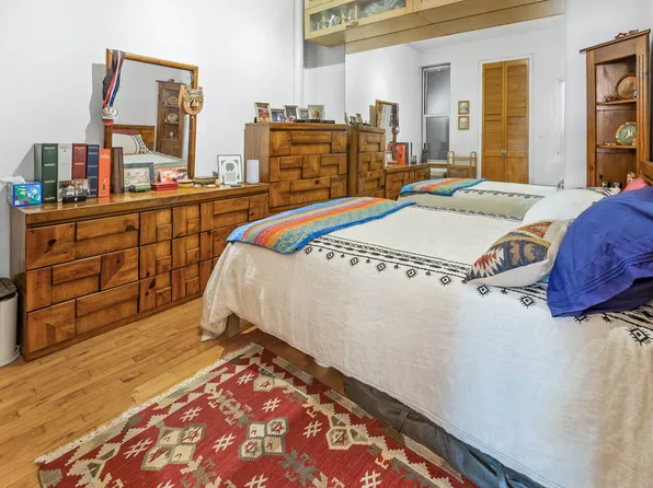 515 East 88th Street image 4 of 8