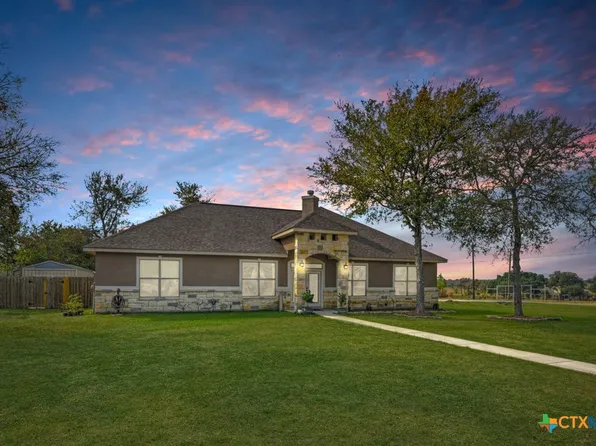 1310 Hunters Ct, Seguin, TX 78155