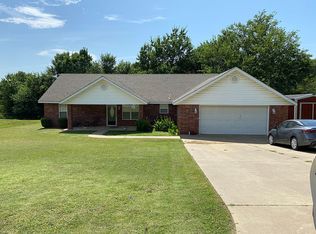 120 Lynwood Ln, Gore, OK 74435
