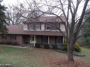 2814 Rainbow Dr, Westminster, MD 21157