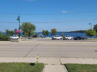 102 Lake Ave S APT 4, Spicer, MN 56288