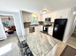 15 Jean St, Narragansett, RI 02882