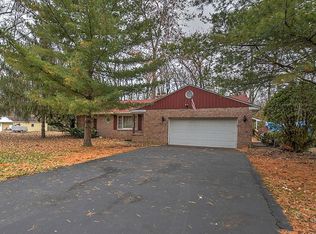 104 Grays Ln, Decatur, IL 62526