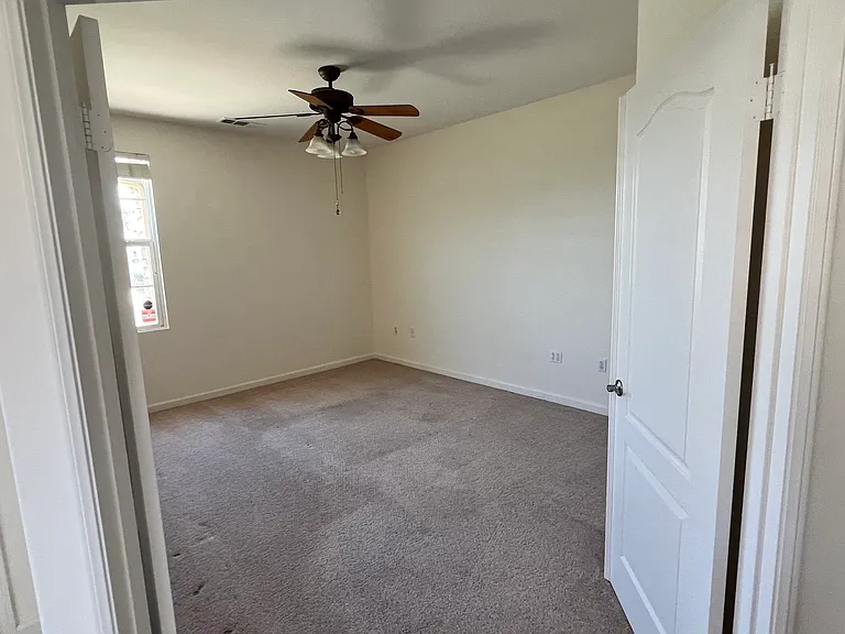 8240 Campbell Ct — Photo 7