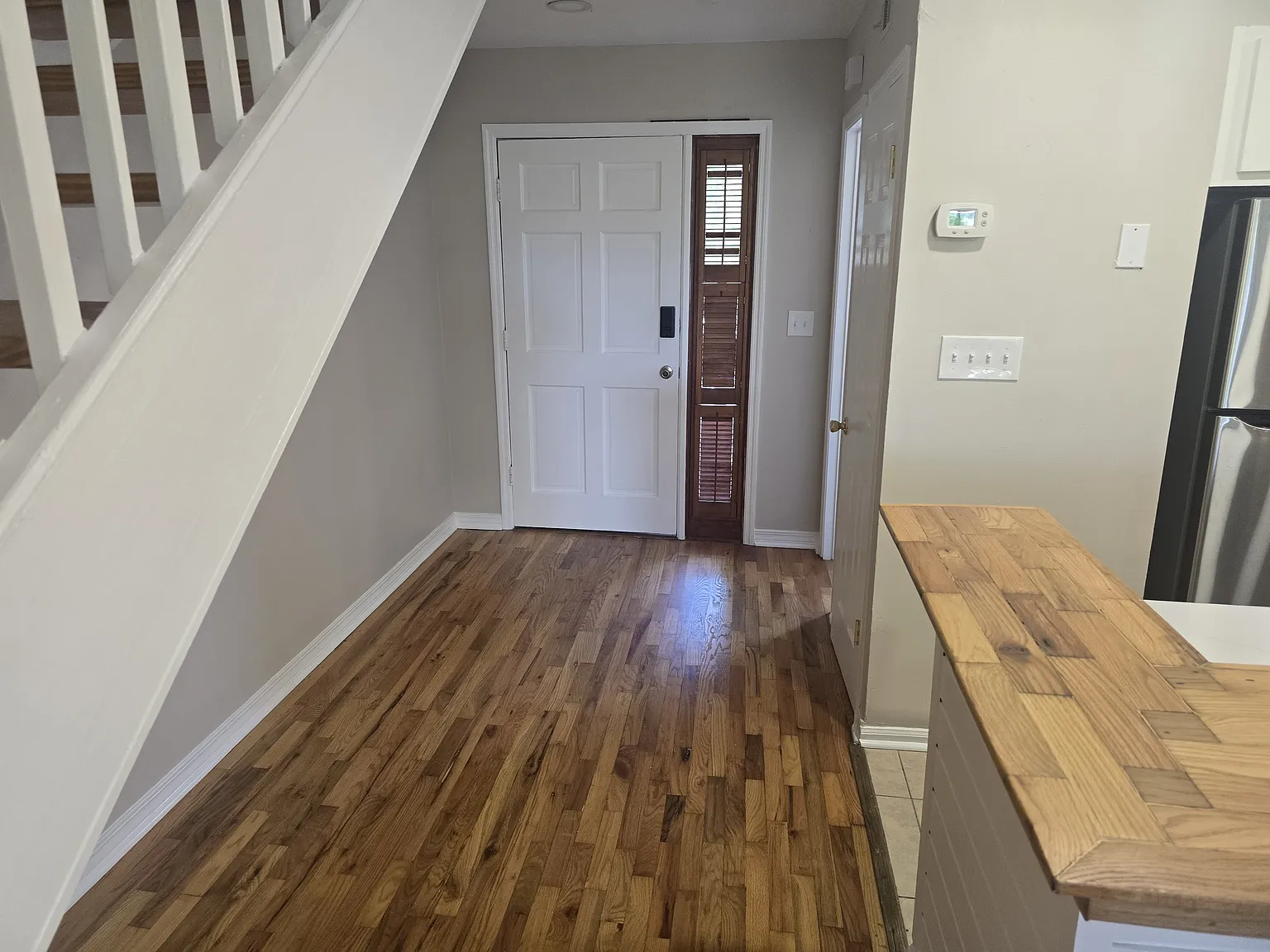 2 bed, 2.5 bath, 1358 sqft, $1,750 — Photo 4