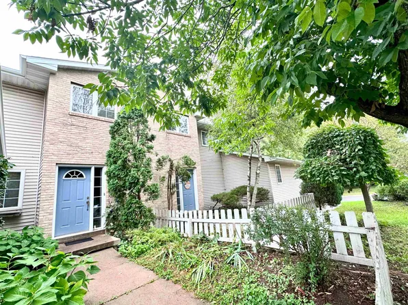 722-724 N Gammon Rd, Madison, WI 53717