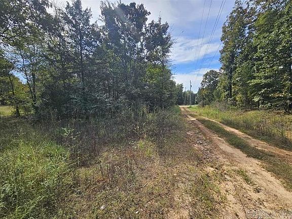 5th image of 16-20 Fox Run Ln