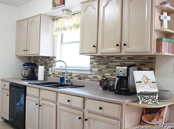 5th image of 4807 Sierra Madre Dr