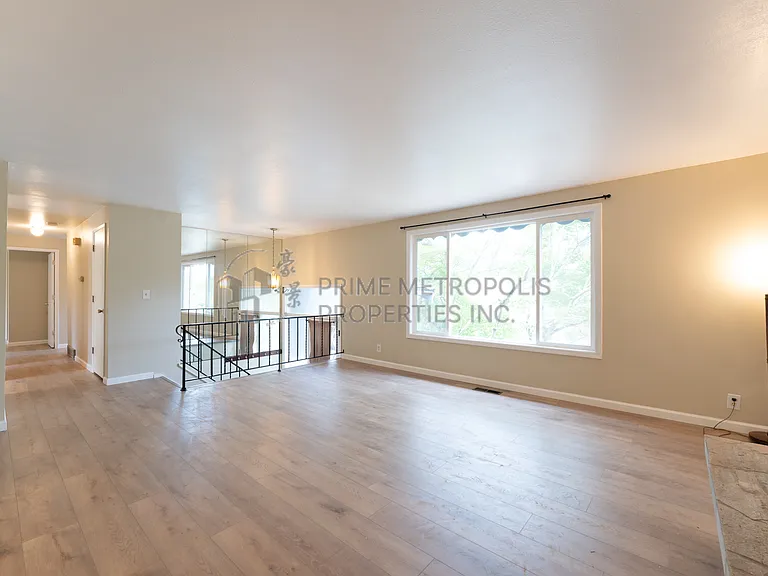 18003 Wayne Ave N — Photo 6