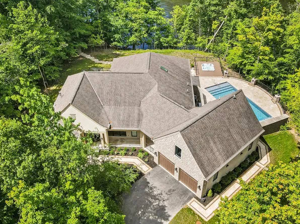 5633 Travis Pointe Ct, Westerville, OH 43082