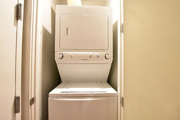 Rented by Clove Realty LLC | media 4