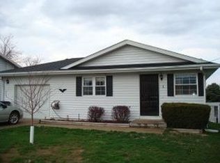 1 Countryside Dr, Treynor, IA 51575