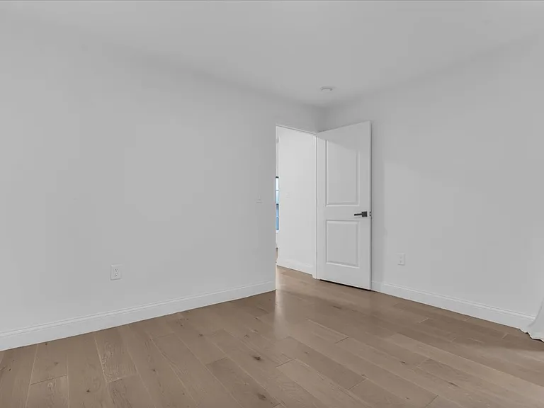1714 Bagley St — Photo 25