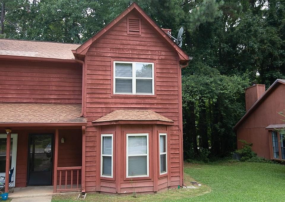 1st image of 2116 Wells Dr SE