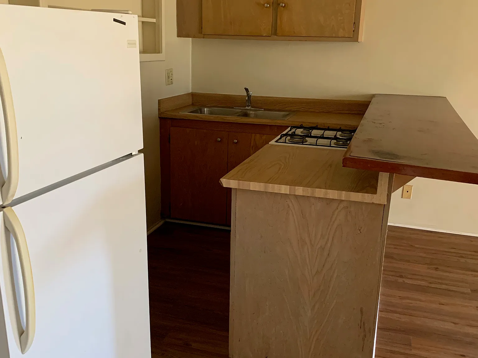 Studio, 575 sqft, $1,650 — Photo 4