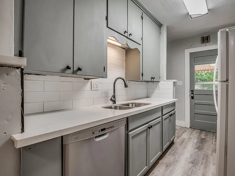 3021 NW 20th St — Photo 19