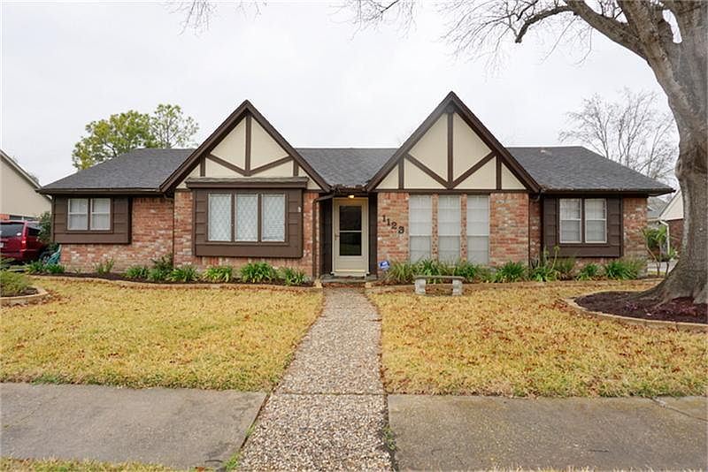 1st image of 1123 Woodhorn Dr