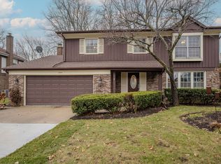 1304 Southwind Dr, Northbrook, IL 60062
