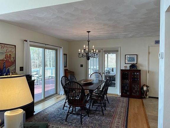 3rd image of 60 Bay Breeze Ln