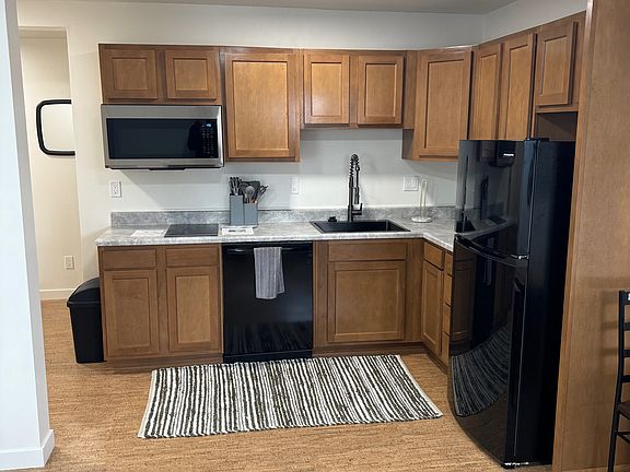 2nd image of 1175 Grand Ave #2