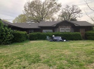 2565 85th Rd, Thayer, KS 66776