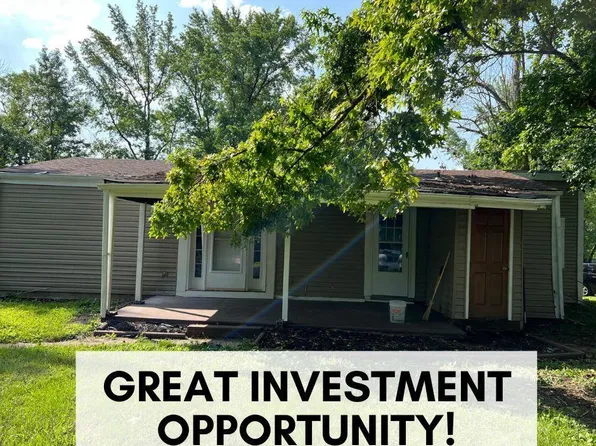 17 Lilac St, Glen Carbon, IL 62034