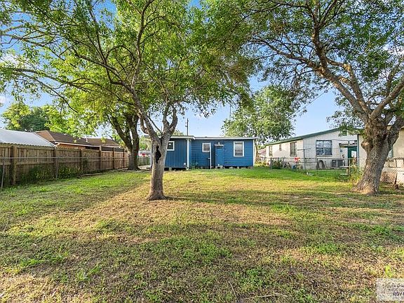 4th image of 2923 E Avenue A