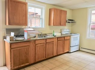 1 Murphy Ave #1, Bristol, RI 02809