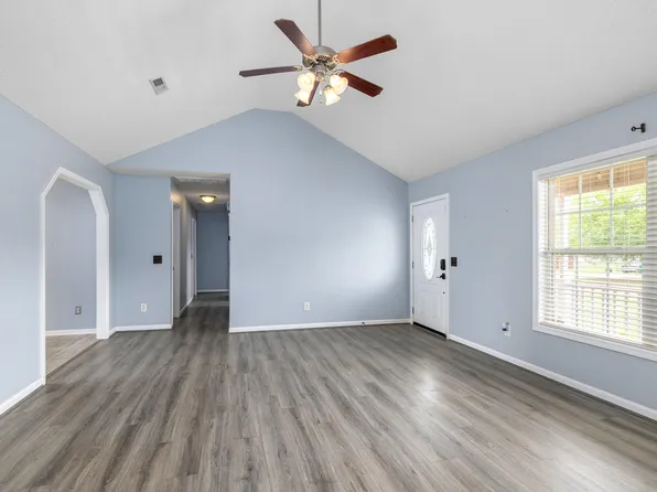 4455 Maxie St, Dalzell, SC 29040