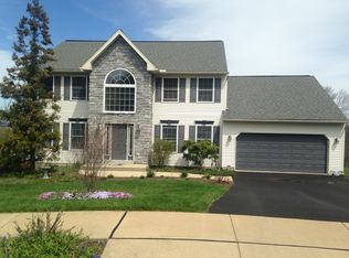 913 Connor Ct, Sinking Spring, PA 19608