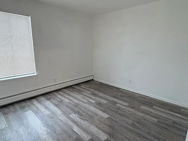 16115 Maple Park Dr #0 — Photo 3