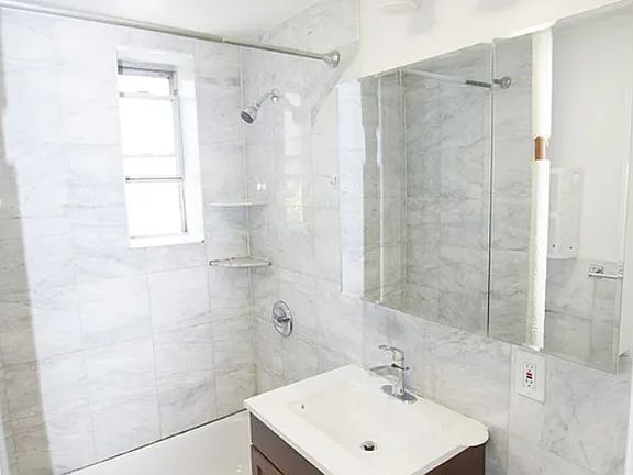 4th image of 317 4th Ave APT 3L