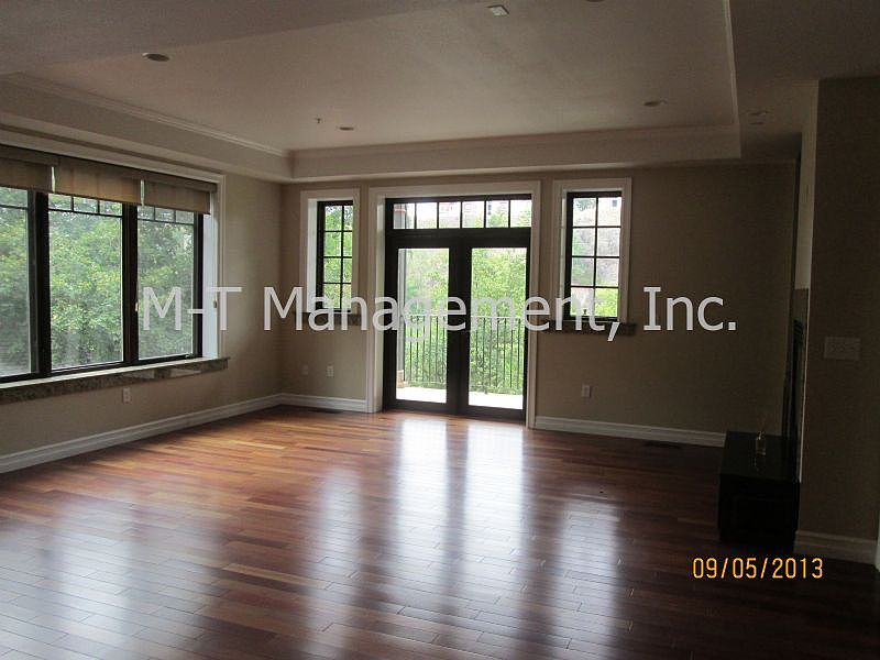 1st image of 1405 W Water Ave APT 102