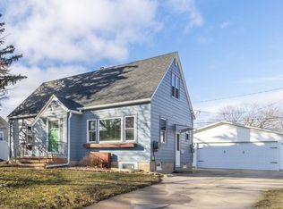 111 Morgan Rd, Waterloo, IA 50702