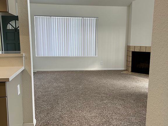 5th image of 1526 Orizaba Ave APT 8