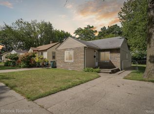 1033 E Evelyn Ave, Hazel Park, MI