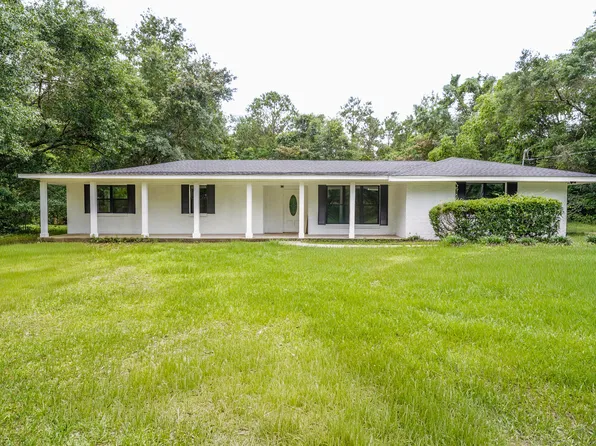 806 E Verbena Ave, Foley, AL 36535