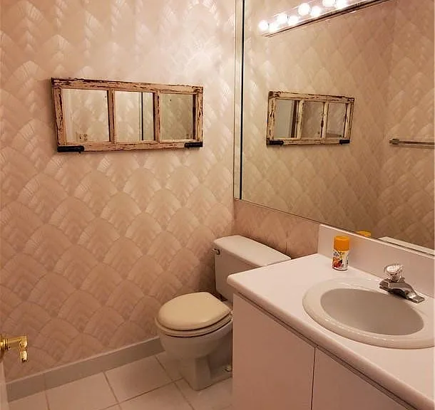 1107 Circle Ter W — Photo 10