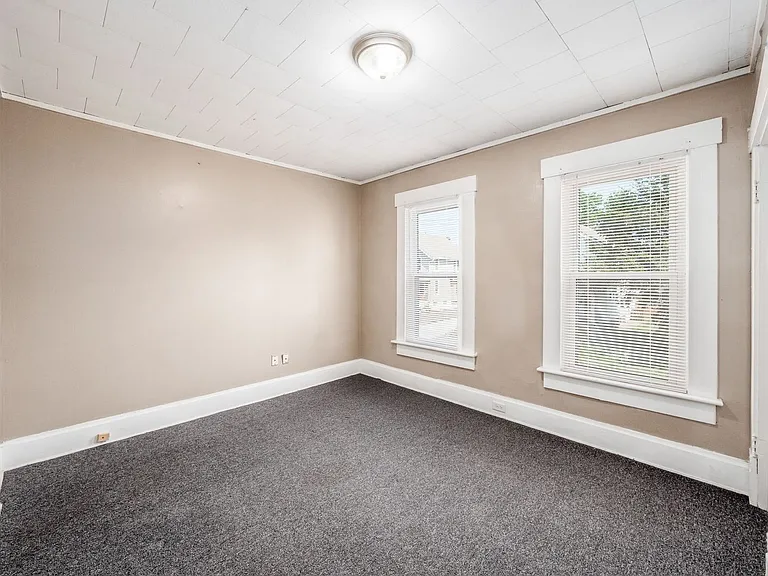 89 E Patterson Ave — Photo 23