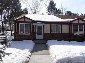 1st image of 32915 Woodworth Ct #1
