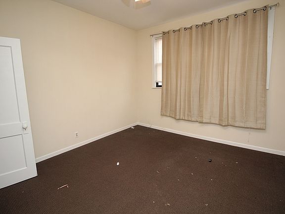 3rd image of 2260 N Southport Ave