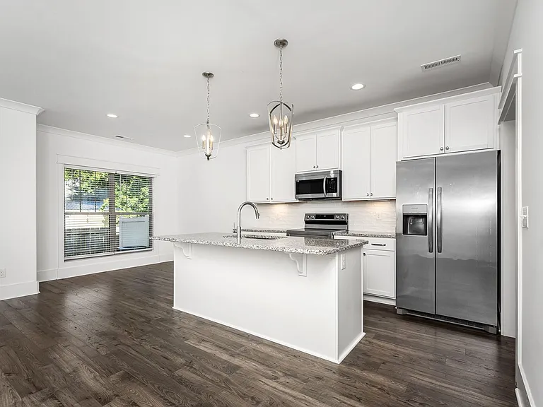 609 Lee St #B2 — Photo 15