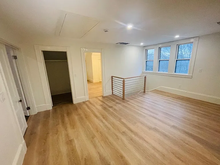 141 Cypress St — Photo 27