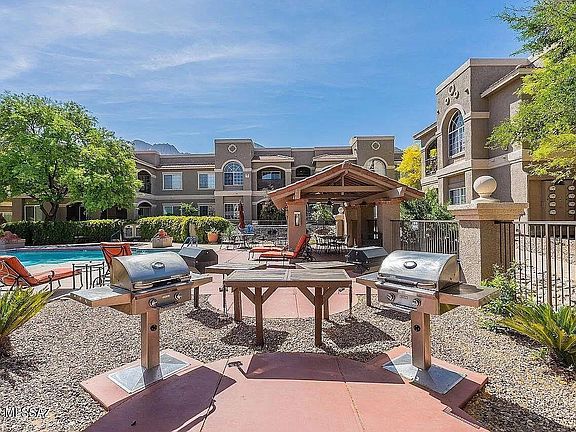 3rd image of 1500 E Pusch Wilderness Dr Unit 14208