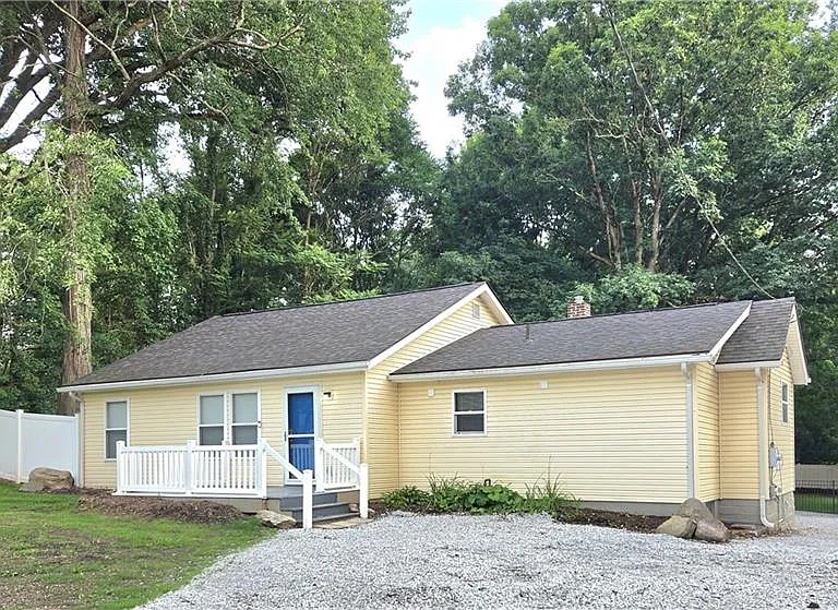 2956 Hayne Rd — Photo 2
