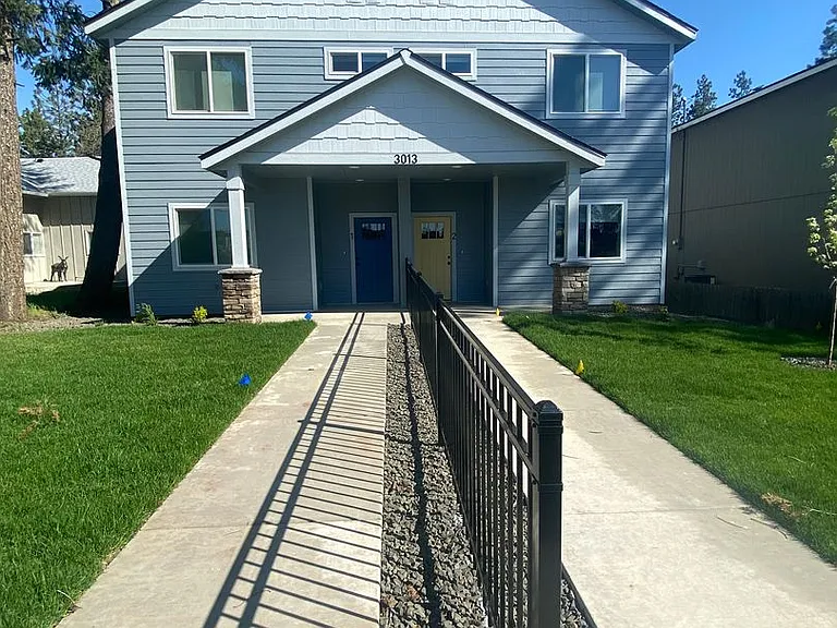 3013 E 36th Ave — Photo 2