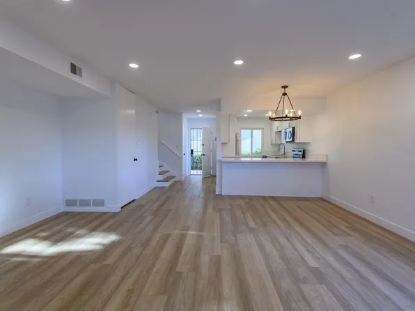 5754 Ferber St #125, San Diego, CA 92122