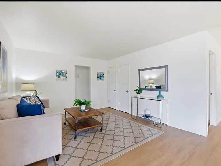 1072 Arroyo Seco Dr — Photo 4