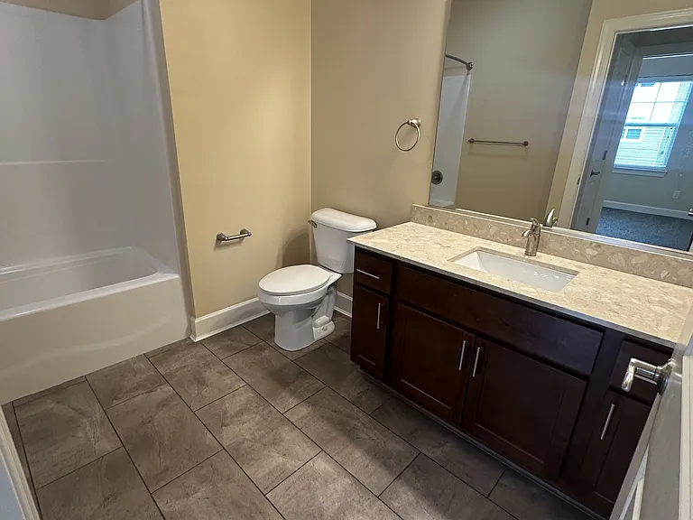 Dockside Village Apartments — Photo 53